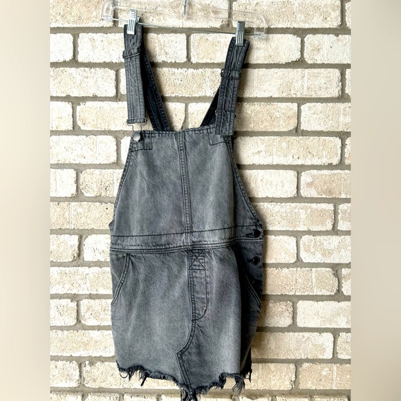 Free People destructured gray overalls. Size W-2. - Picture 1 of 4